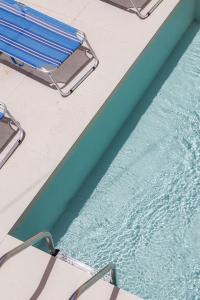 helens_house_with_pool_ratzakli