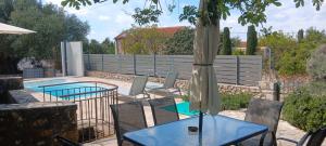 villa-pool-kefalonia_2